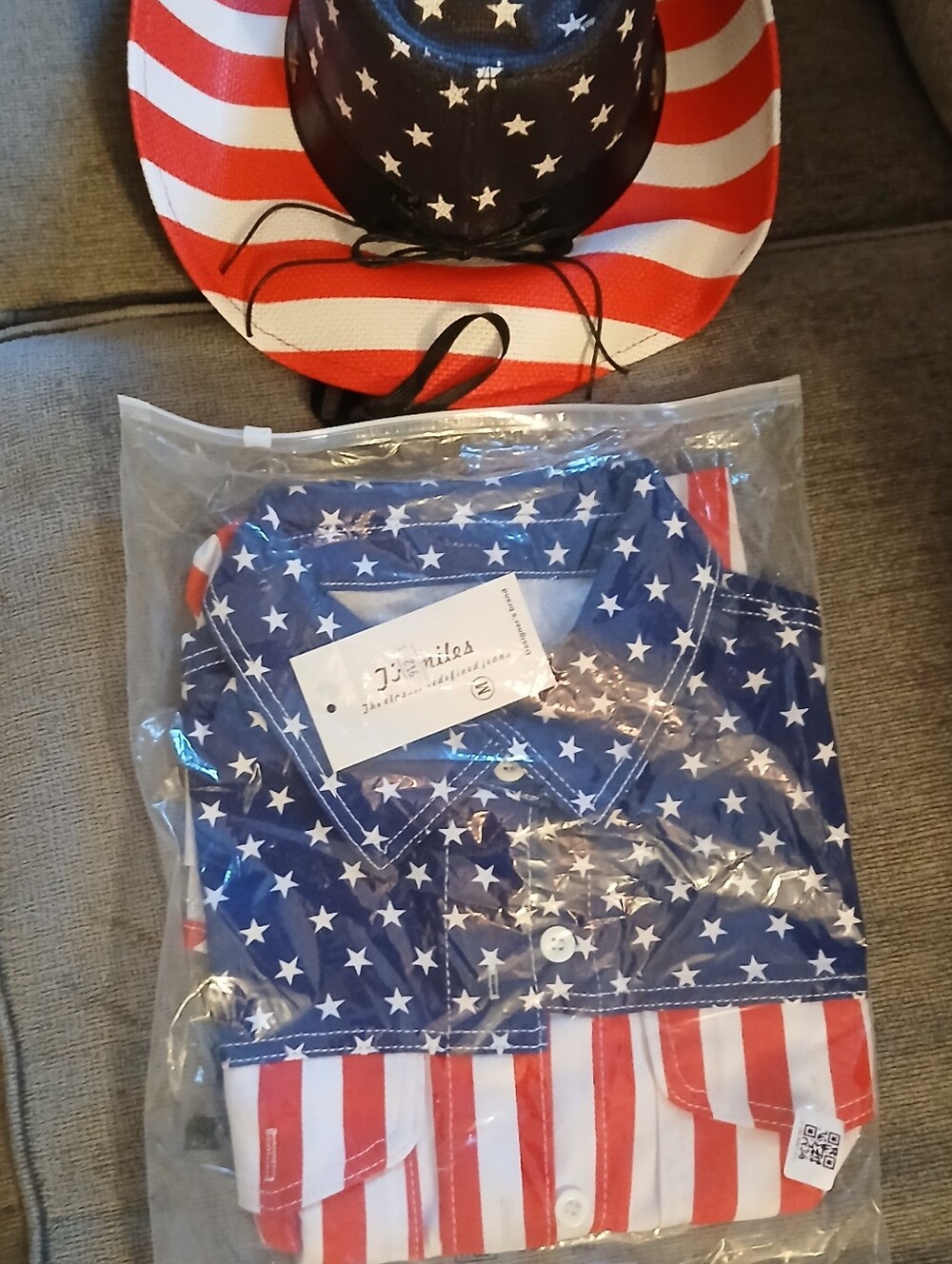 USA FLAG SLEEVELESS DENIM SHIRTS - 100% Cotton   Can Be Unisex    2shirts 1hat